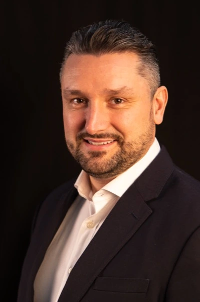 Alex James โ founder of Sports Venue Guides